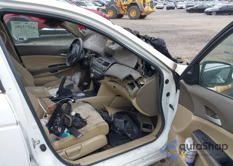 2010 Honda Accord 2.4 Lx z USA, uszkodzony, nr VIN 1HGCP2F36AA066832